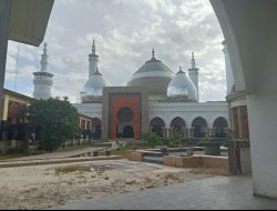 Kubah Islamic Center Bangkinang Kota Tampak Megah dengan Warna Putih Berkilau