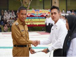 Bupati Kampar Ahmad Yuzar Serahkan SK PPPK Tahap II dan Paruh Waktu di Lingkup Pemkab Kampar