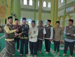 Purwadi Distribusikan Zakat Mal kepada Ratusan Mustahiq di UPZ Desa Kota Bangun