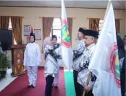 Wakil Bupati Misharti Lantik Ketua PGRI Tambang dan Siak Hulu, Tekankan Sinergitas Mutu Pendidikan