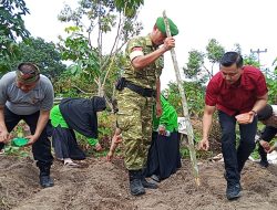 Polsek Kampar Tanam Jagung, Perkuat Ketahanan Pangan Nasional