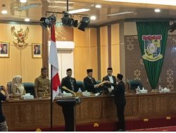 Bupati Kampar Tegaskan Siap Jalankan Program Presiden Prabowo, Sampaikan Komitmen dalam Rapat Paripurna Ranperda DPRD Kampar